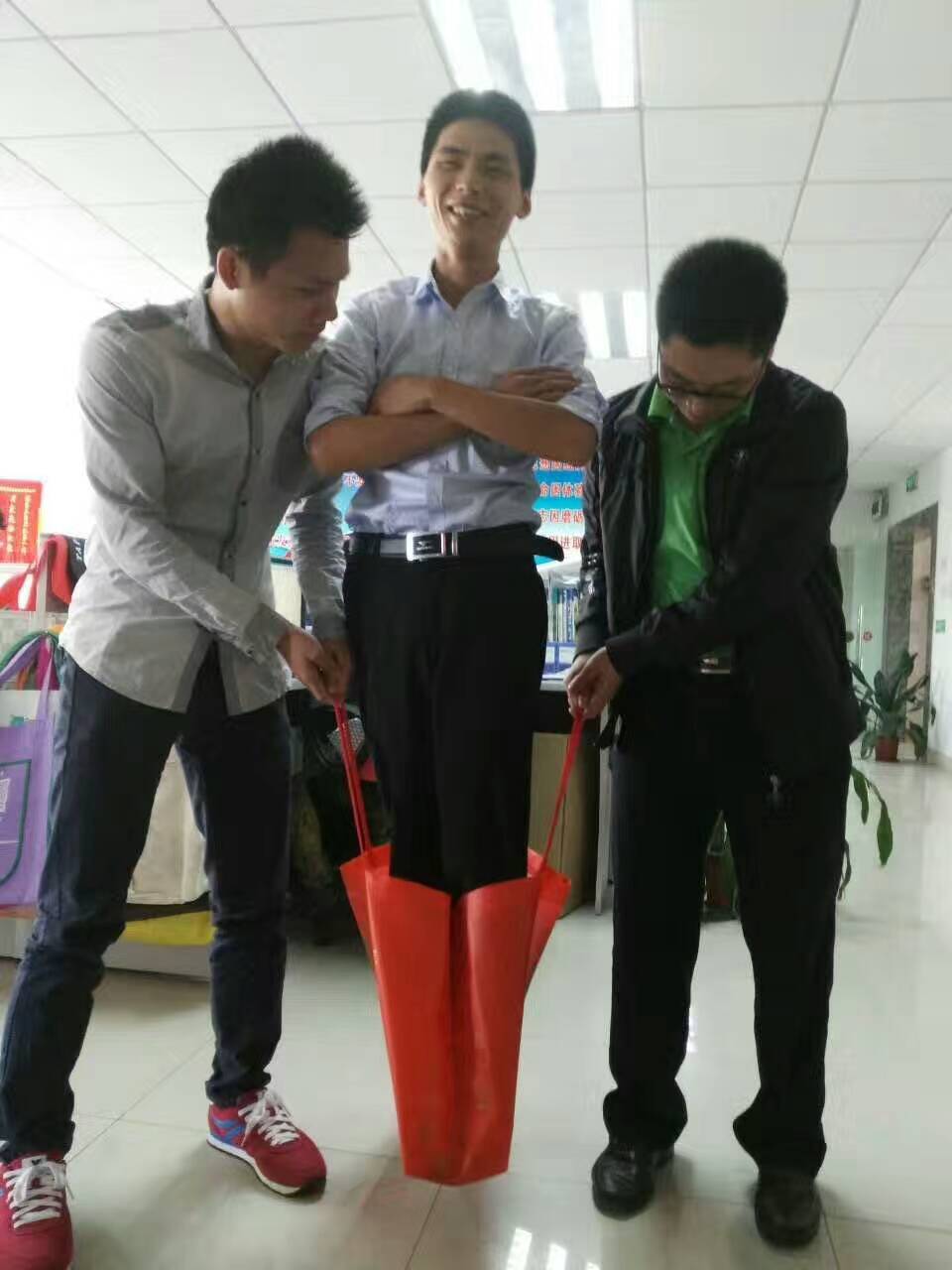 雄緯無紡布袋靠質(zhì)量說話 雄緯無紡布袋靠質(zhì)量說話